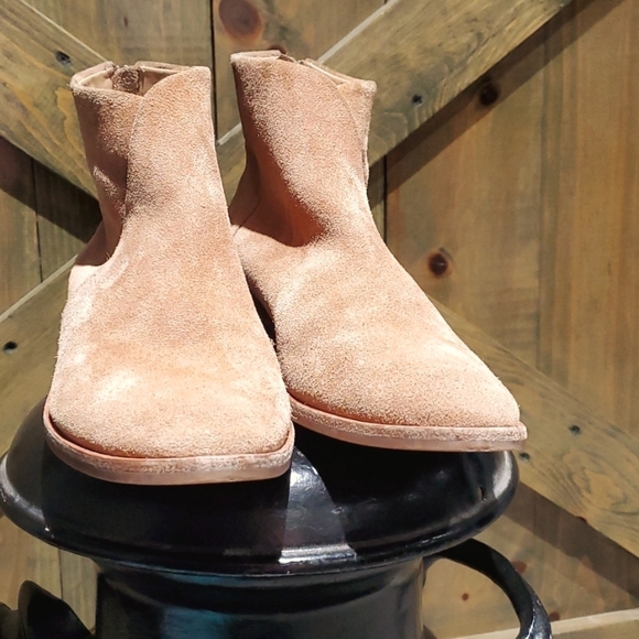 SOLUDOS SUEDE  LEATHER SHORT BOOTS SIZE 9.5 BOHO COWGIRL ANKLE BOOTIES - Picture 2 of 9